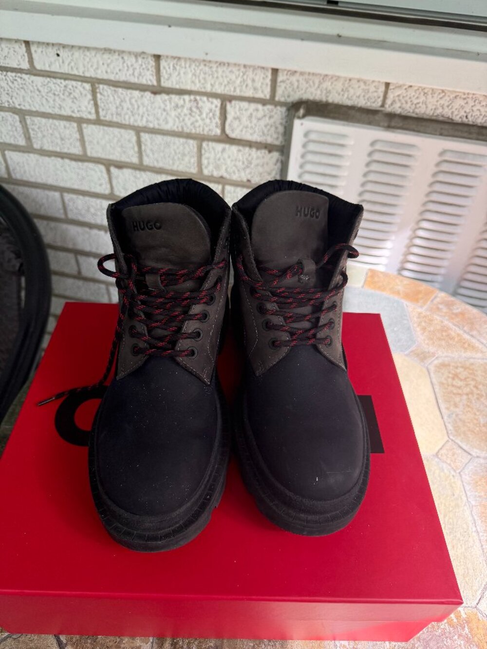 Hugo Boss navy- brown leather chukka lace up ancle boots size EU41